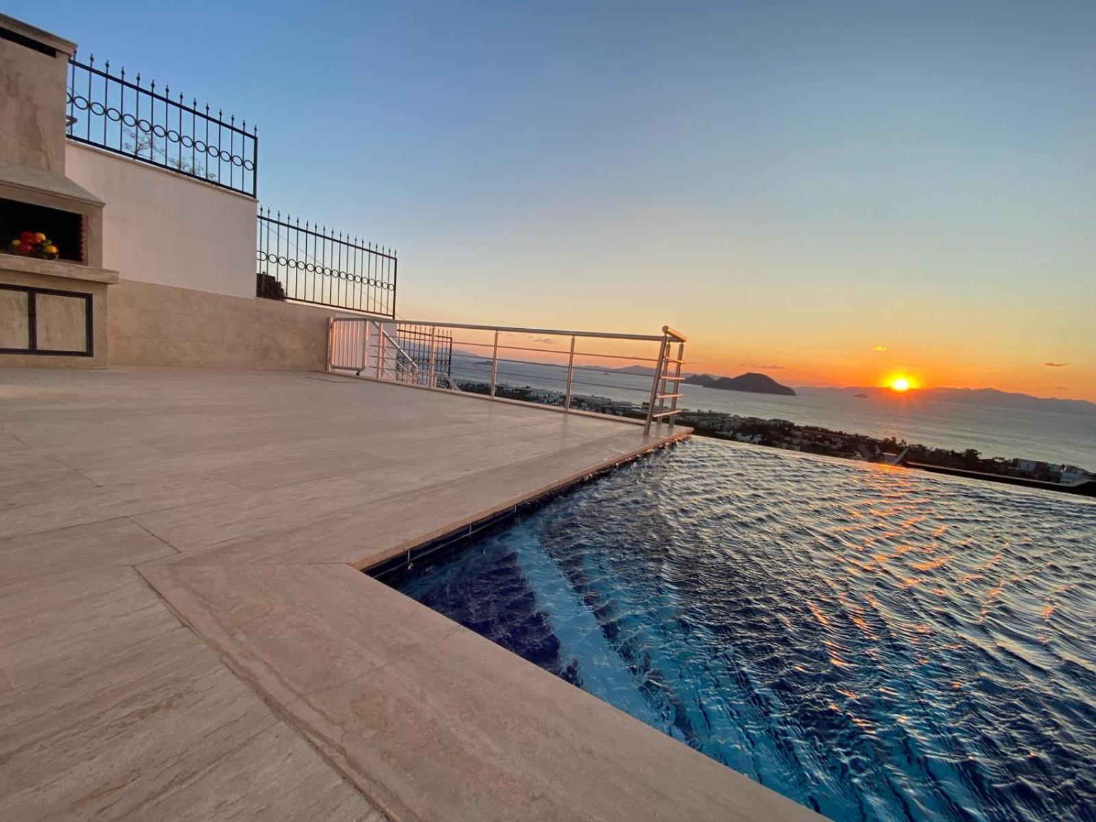 Bodrum Eason Villa & House 350M2 Full Sea View With Private Infinity Pool Buitenkant foto